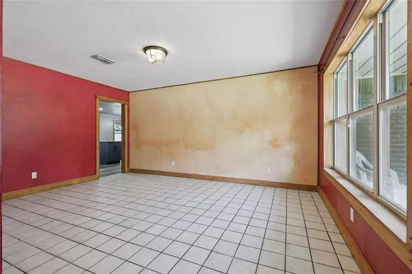 1317 Elby Street, Irving, TX 75061