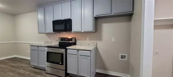 2633 Ventura Court, Glenn Heights, TX 75154