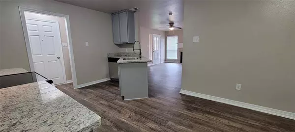 2633 Ventura Court, Glenn Heights, TX 75154