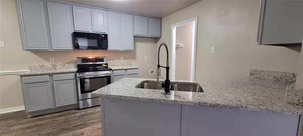 2633 Ventura Court, Glenn Heights, TX 75154