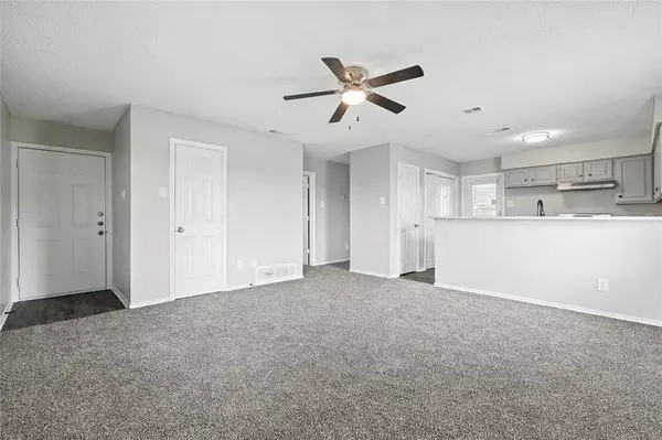 1701 Creekview Drive, Glenn Heights, TX 75154