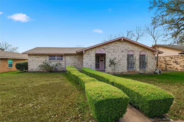 410 Charlotte Street, Duncanville, TX 75137