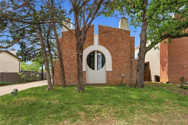 620 W Union Bower Road, Irving, TX 75061