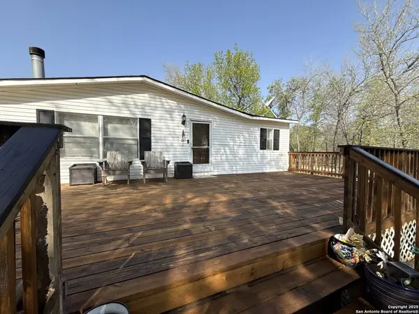 4132 Accors, Elmendorf, TX 78112