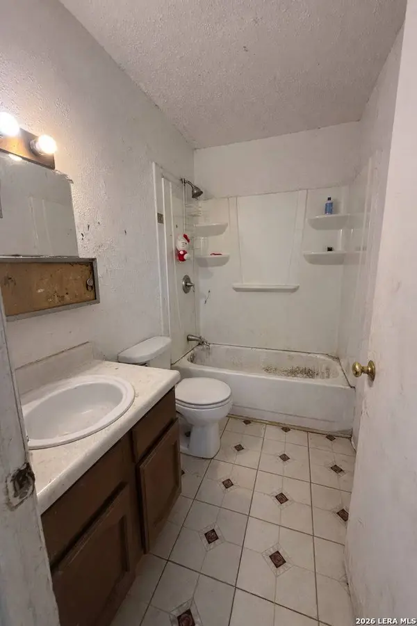 8638 Standing Bear, San Antonio, TX 78242
