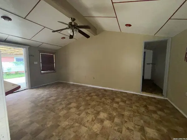 1109 Allende, San Antonio, TX 78237