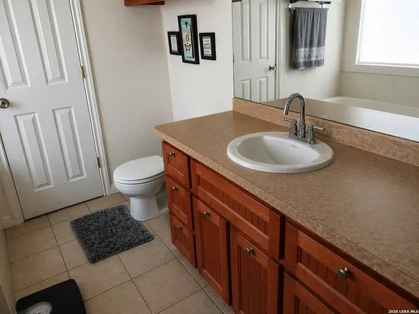132 ENCHANTED CV, Cedar Creek, TX 78612