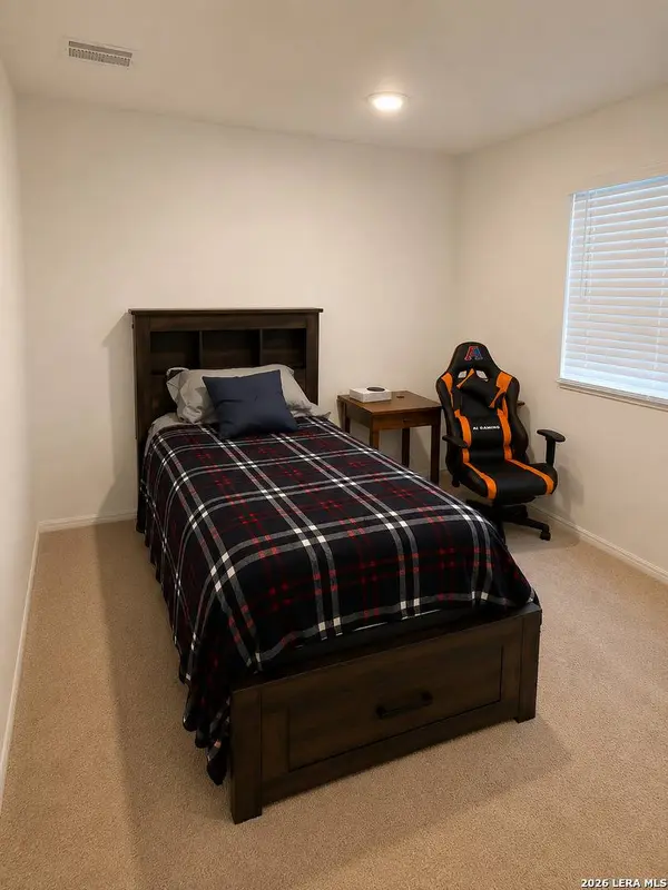 318 BERTRAM OAKS DR, Bertram, TX 78605