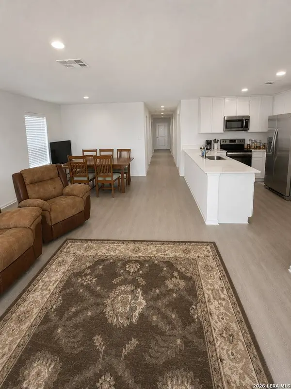 318 BERTRAM OAKS DR, Bertram, TX 78605