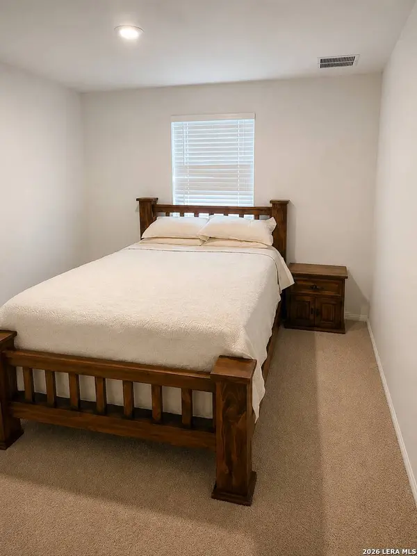 318 BERTRAM OAKS DR, Bertram, TX 78605