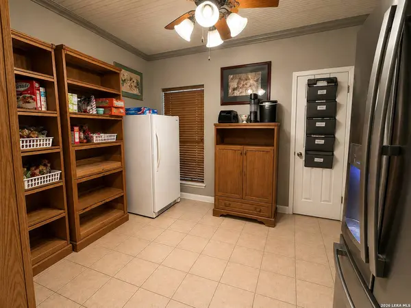 1309 ACORN RD, Hondo, TX 78861