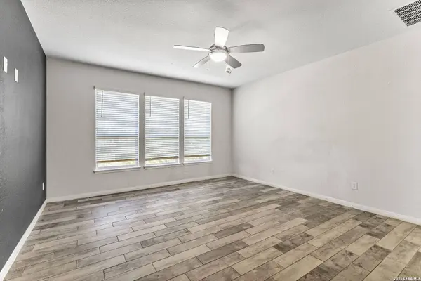 108 ALTAIR CV, Cedar Creek, TX 78612