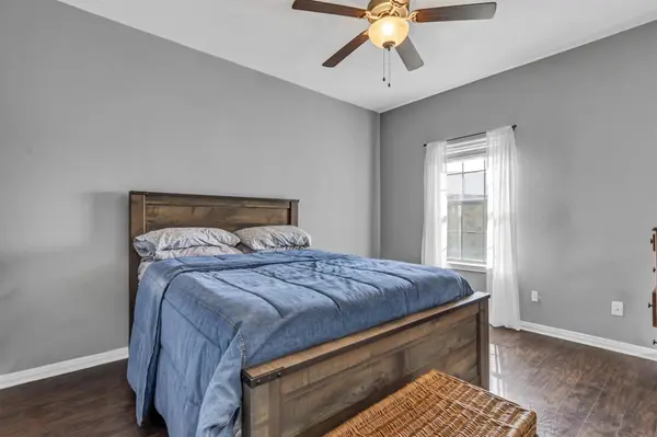 401 Valley Oaks LOOP, Georgetown, TX 78626