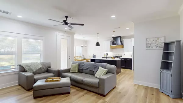 Athens, TX 75751-6518,6397 Mill Run Rd