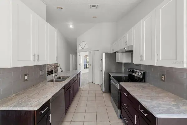 201 STERLING ROSE CT, Apopka, FL 32703