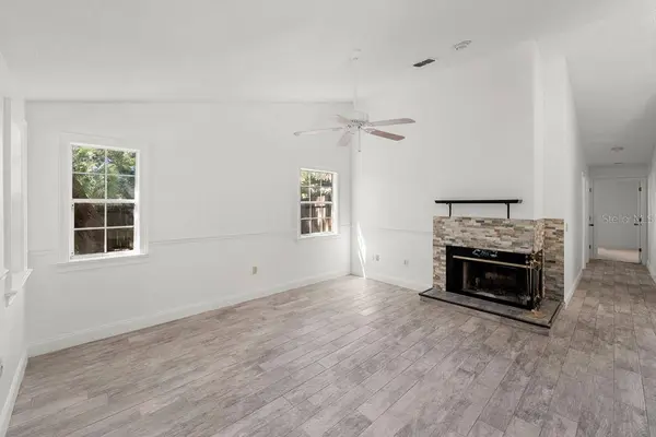 201 STERLING ROSE CT, Apopka, FL 32703