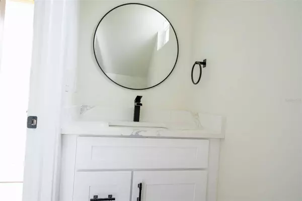 12484 CROSS ST, Largo, FL 33773