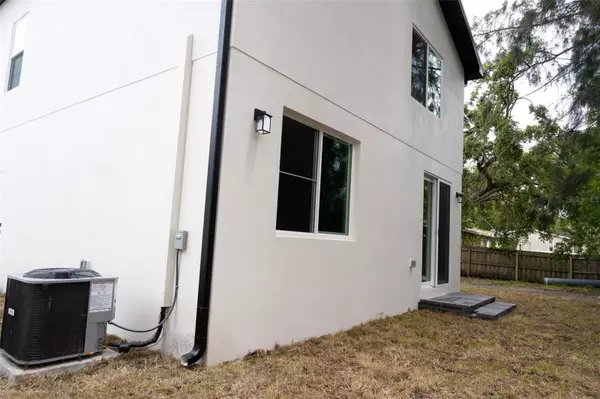 12484 CROSS ST, Largo, FL 33773