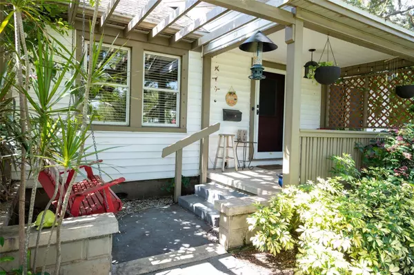 2342 8TH AVE N, St Petersburg, FL 33713