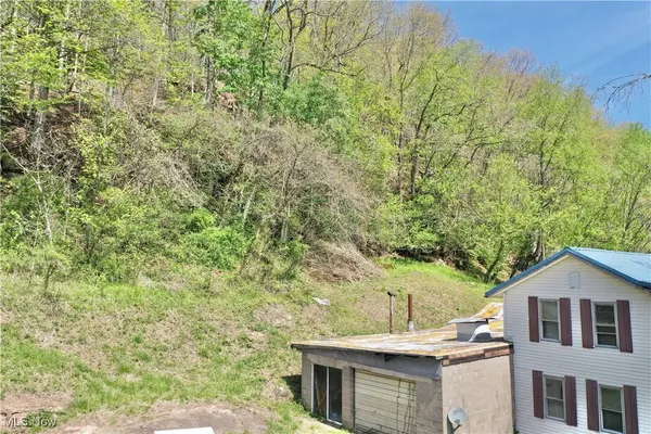 7568 W Little Kanawha HWY, Big Bend, WV 26136
