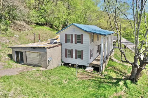 7568 W Little Kanawha HWY, Big Bend, WV 26136
