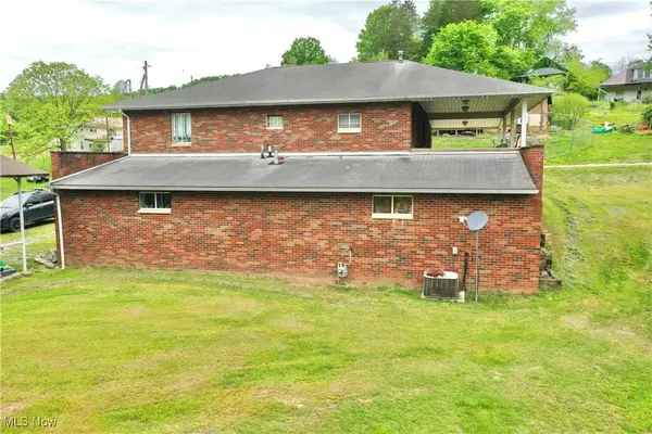 801 Lower Pine ST, Grantsville, WV 26147