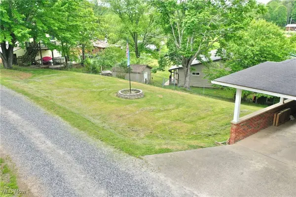 801 Lower Pine ST, Grantsville, WV 26147