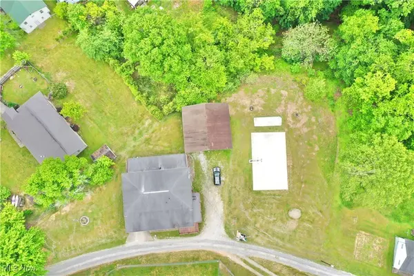 801 Lower Pine ST, Grantsville, WV 26147