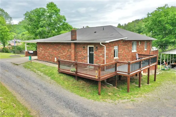 801 Lower Pine ST, Grantsville, WV 26147