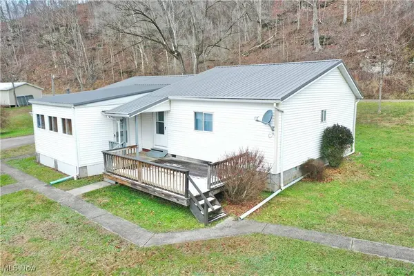 9926 Cedar Creek RD, Cedarville, WV 26611