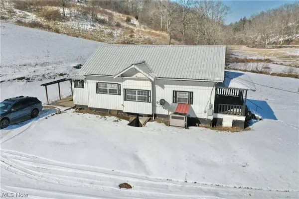 1296 Walker Creek RD, Chloe, WV 25235