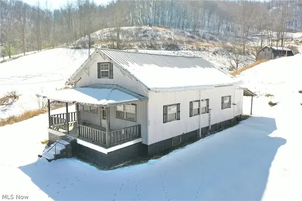1296 Walker Creek RD, Chloe, WV 25235