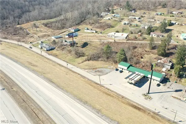 190 Walbash AVE, Burnsville, WV 26335