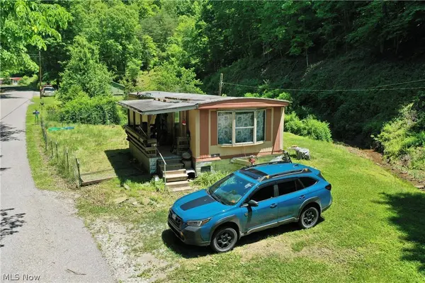 652 Dennis Fork RD, Mt Zion, WV 26151