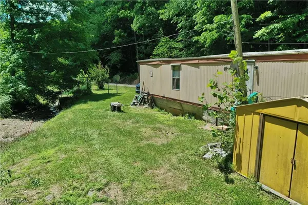 652 Dennis Fork RD, Mt Zion, WV 26151
