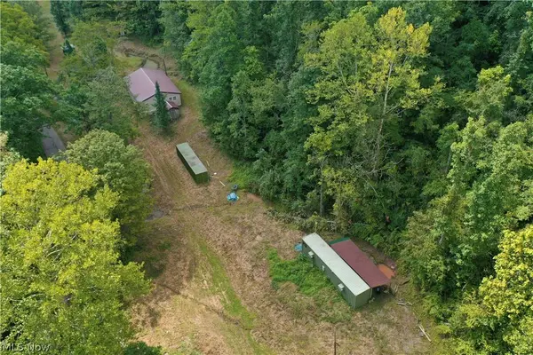 994 Sugarcamp RD, Big Bend, WV 26147