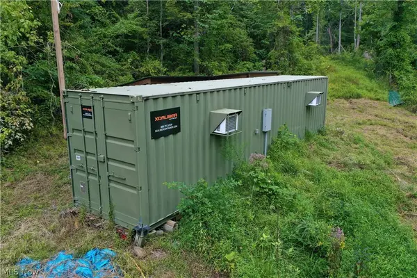 994 Sugarcamp RD, Big Bend, WV 26147