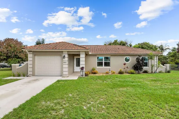 265 SW DALTON CIR
