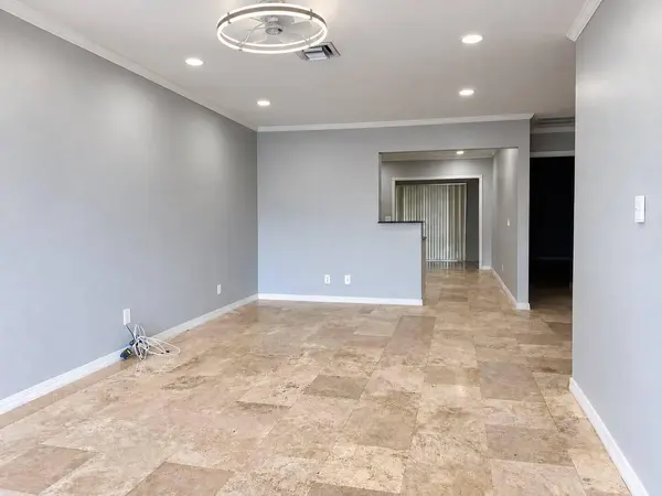 5933 FOREST HILL BLVD #8, West Palm Beach, FL 33415