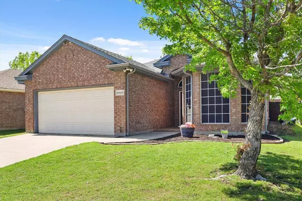 10509 Cloisters Drive, Fort Worth, TX 76131
