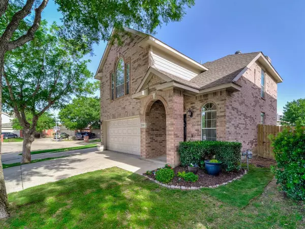 11557 Petunia Drive, Fort Worth, TX 76244