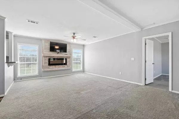 160 Chisholm Hills Court, New Fairview, TX 76078