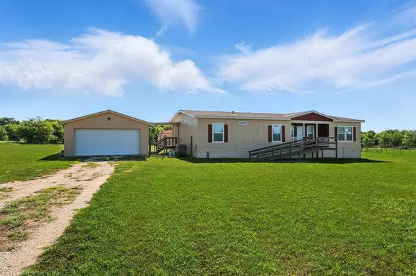 160 Chisholm Hills Court, New Fairview, TX 76078