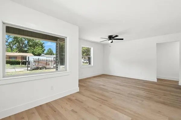 1820 Kent Drive, Arlington, TX 76010