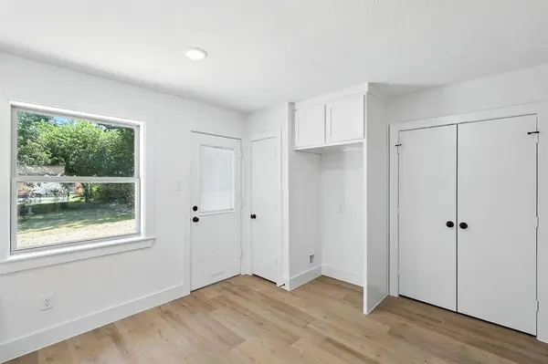 1820 Kent Drive, Arlington, TX 76010