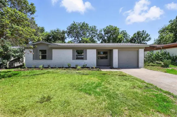 1820 Kent Drive, Arlington, TX 76010