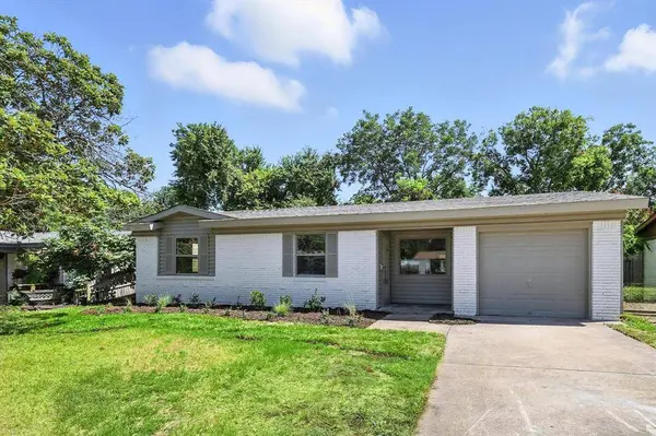 1820 Kent Drive, Arlington, TX 76010