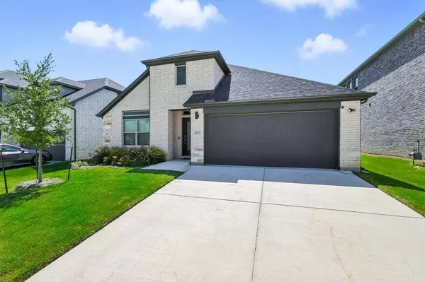 14733 Desert Door Drive, Fort Worth, TX 76052