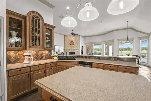 106 Apollo Trail, Aurora, TX 76078