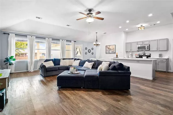 13240 Elmhurst Drive, Fort Worth, TX 76244